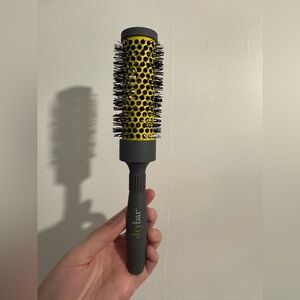 NWOT Drybar Ceramic Round Brush